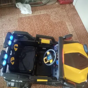 سيارات شحن عالكهرباء بحاله جيده جدا