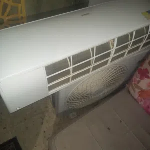 مكيف منزلي مستعمل لمدة سنه