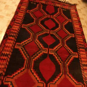 سجاد إيراني تراثي يدوي 100% – عمر 60 سنة – قطعة نادرة – شحن من إيران – 1990$