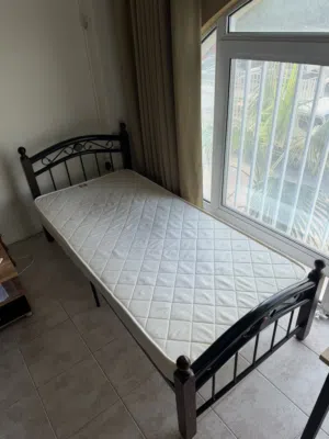 Single bed with mattress