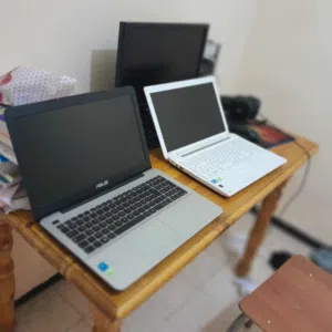 حاسوب توشيبا للدراسة والعمل