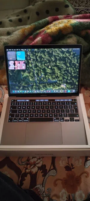 Apple MacBook PRO 13-inch (2020)  16GB RAM  512GB SSD  10/10 Condition