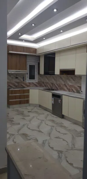 شقه جديده مش مسكونه