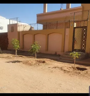 ‏٤ غرف نوم ‏.‏ ٤ حمّامات ‏.‏ 300 م٢‏3