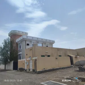 350 m2 . Landlord1