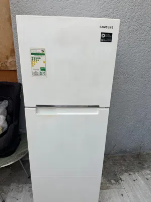 Samsung frige for sale