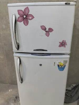 ثلاجه للبيع