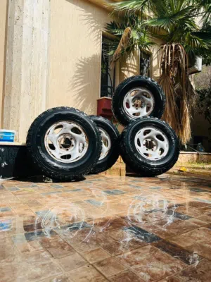 السلام عليكم قومات للبيع اقر الوصف