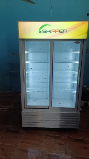 ثلاجات بقالة للبيع