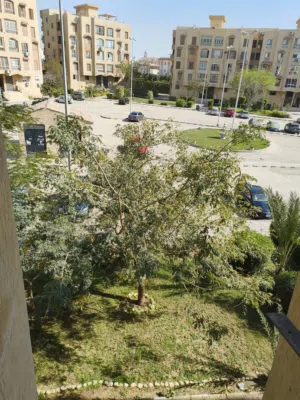 شقة مفروشة للايجار للعائلات فقط بكمبوند البستان نموذج عصفور الجنة موقع ممتاز بدون وسيط للعائلات فقط