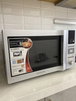 Daewoo microwave - 31liter