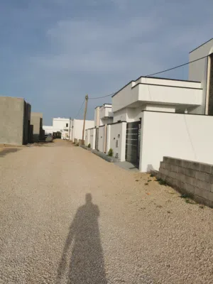 أرض للبيع في عين زارة القبائلية
