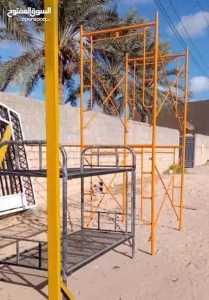 سقالة صقالة صغيرة طاولون زقالة جبس دعم براميل معدات بناء  للايجار فقط  لدينا توصيل