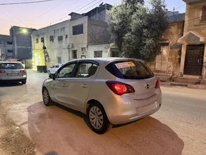 Opel . Corsa . 2017 . Used1
