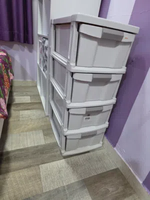5 cabinet for storing