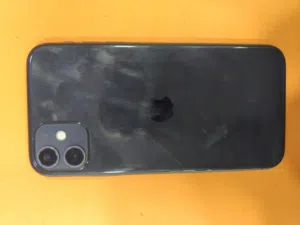 Apple iPhone 11 128 GB in Zarqa