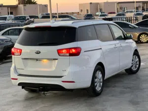 New Kia Sedona in Benghazi