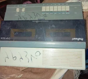 عدد تلاث مسجلات انتيكة للبيع مع بعض