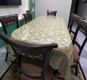 غرفة سفرة طعام عدد كبير