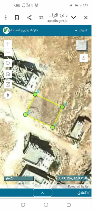 قطعة ارض مميزة للبيع في موقع حيوي وهادئ ، واطلالة مرتفعة واصلة جميع الخدمات ، وكوشان مستقل