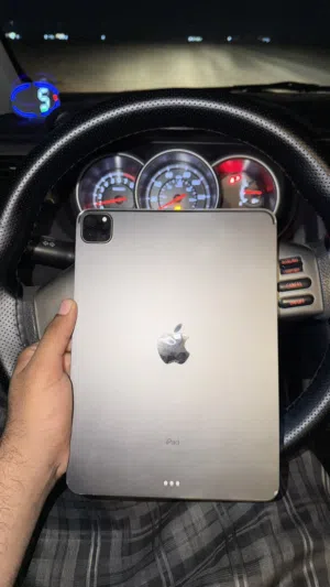 Apple iPad Pro 11 256 GB in Al Dhahirah