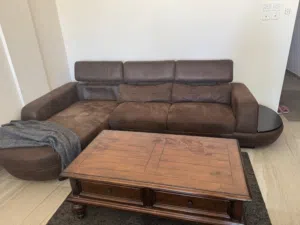 كنب امريكي اصلي ثقيل مع طاوله خشب زان ثقيله