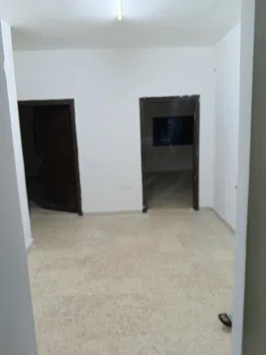 شقة للايجار بمنطقة جبل الحديد