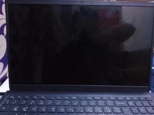 لاب توب DELL  المعالج i7 11 الرامSSD 256 8 جهاز ممتاز للجامعة