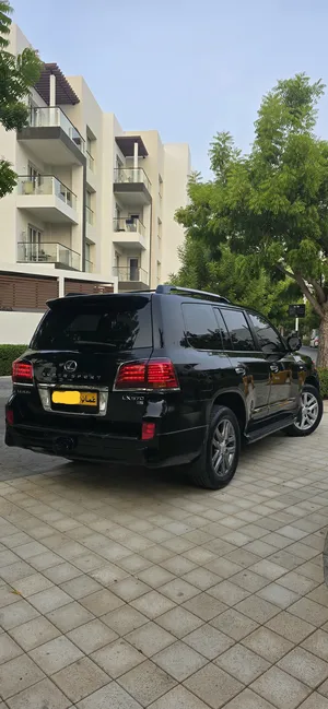 Lexus LX LX 570 2010