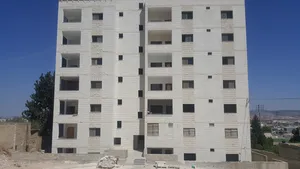 4 Bedrooms . Unfurnished . Monthly4