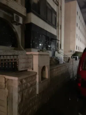 شقة ارضية للايجار مساحة 230 الصويفية بجانب افنيو مول