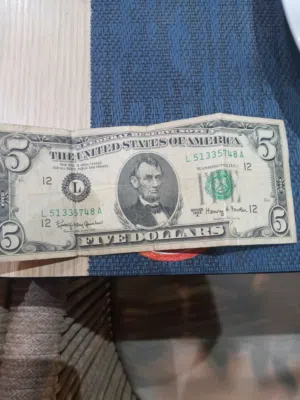 خمس دولار ثمن البيع 1000dh