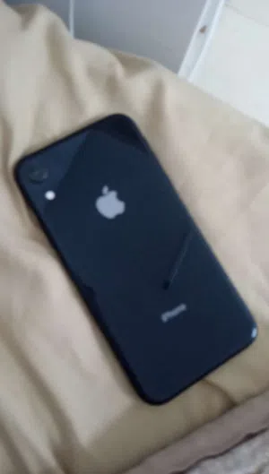 ايفون اكس ار للبيع