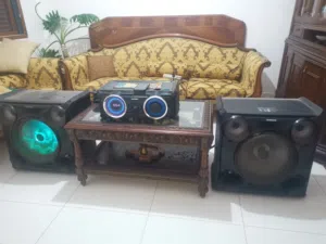 سماعات سامسونج كبيره