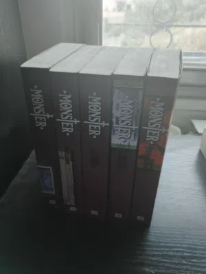 Monster deluxe edition by viz media