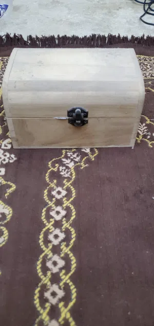 صندوق خشبي