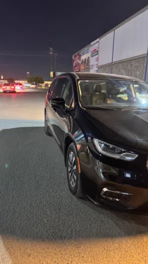 كرايسلر باسفيكا (Pacifica) هايبرد VIP - 7 راكب