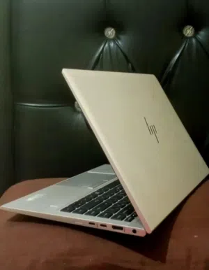 Pc HP  Elitebook 845 G8