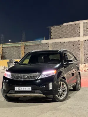 Used Kia Sorento in Tripoli