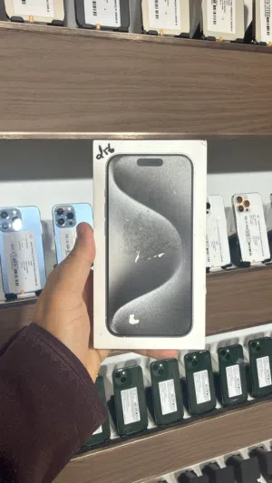 Apple iPhone 15 Pro 256 GB in Muscat