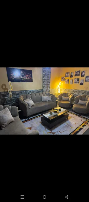 طقم كنب 200دينار
