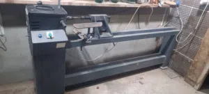 ماكينة خراطة وتشكيل الخشب