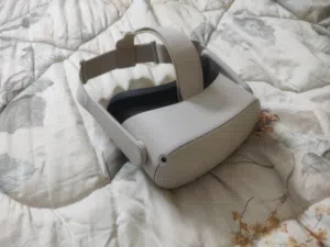 شغال 100% oculus quest 2.     اوكلس كوست 2 مع توصيل في بعض المناطق بـ850 او مقابل سكوتر كهربائي