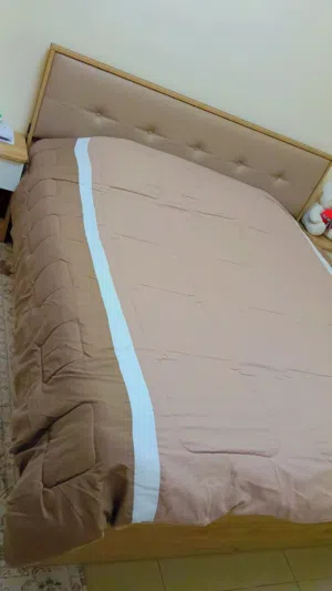غرفة نوم للبيع استعمال سنه ونص