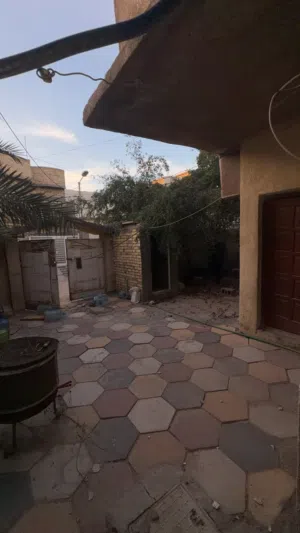 بيت للبيع في لبصرة