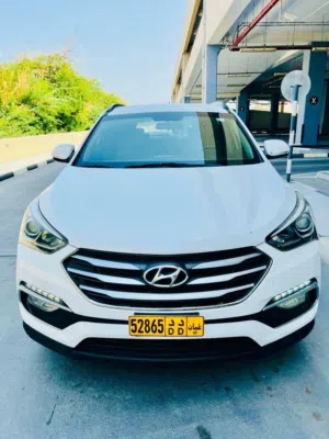 Used Hyundai Santa Fe in Muscat