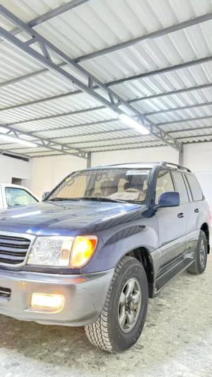 Toyota . Land Cruiser . 2002 . Used0