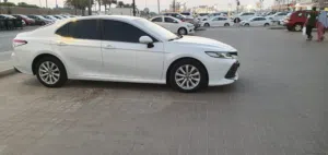 للبيع تويوتا كامري خليجي موديل 2019 وكاله بهوان عمان بدون حوادث