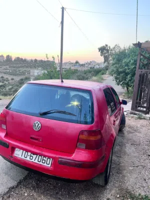 جولف Mk4 موديل 2004 لون احمر ترخيص لبداية 8 ميكانيك ممتاز ماتور 16 دهان مش بزيادة