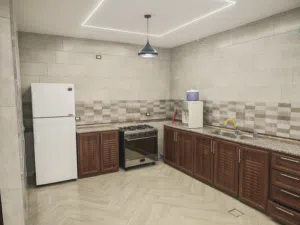 مطبخ مستعمل بحالة جيدة جدًا
